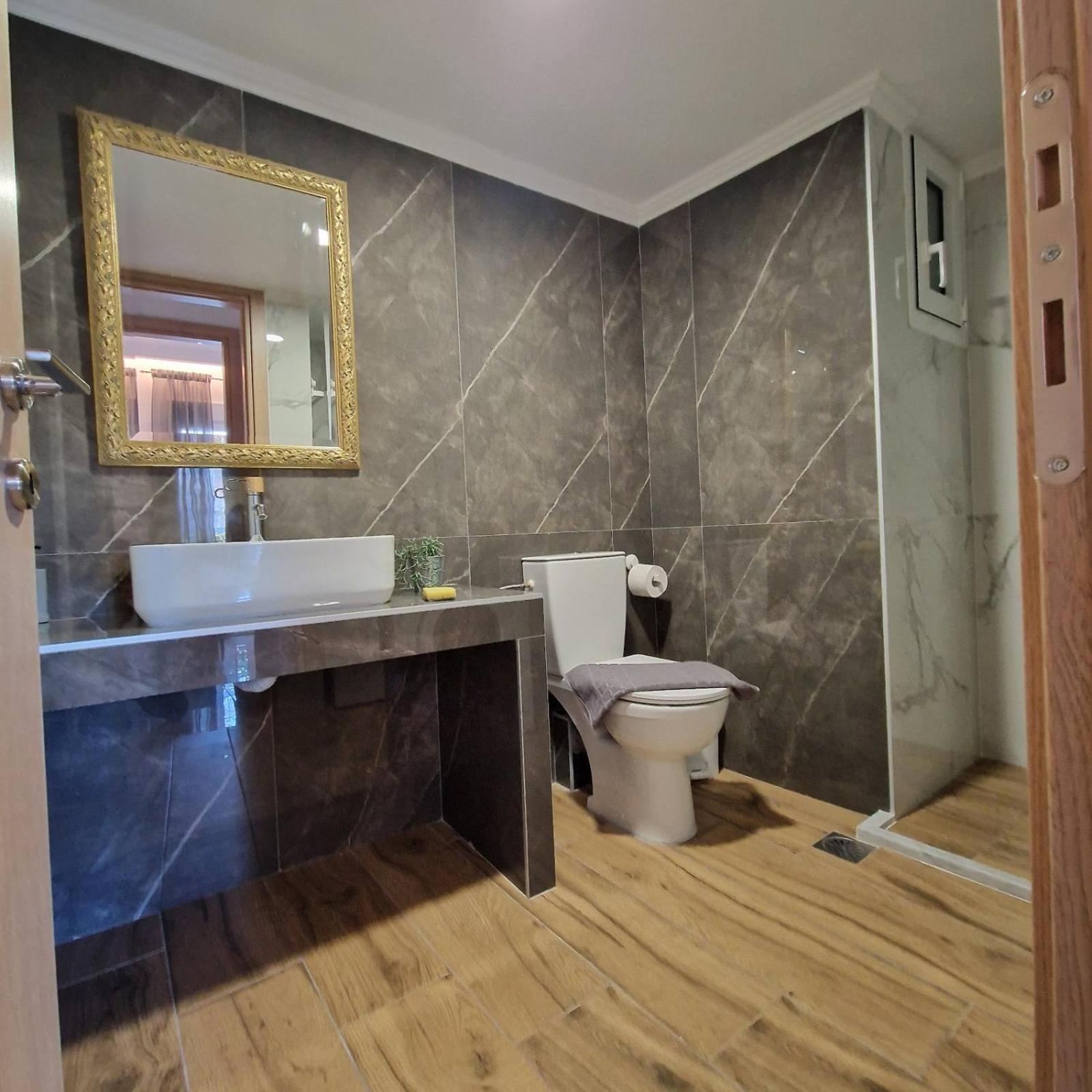 N&S Apartment B 에데사 외부 사진