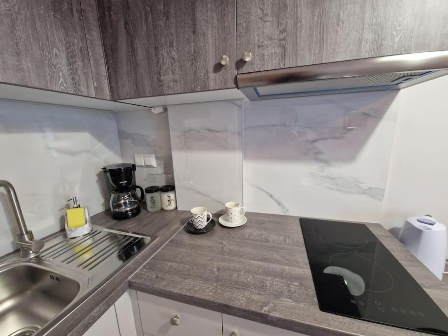 N&S Apartment B 에데사 외부 사진