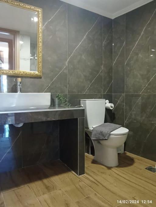 N&S Apartment B 에데사 외부 사진
